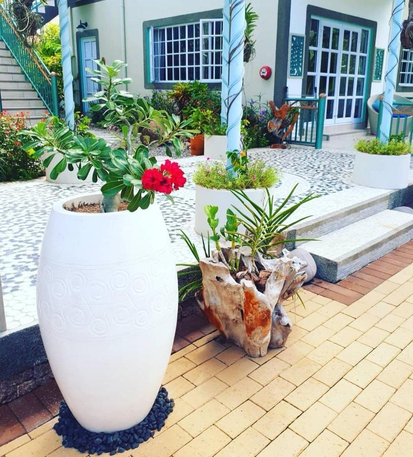 Villa Charme De L'Ile ラ・ディーグ島 エクステリア 写真
